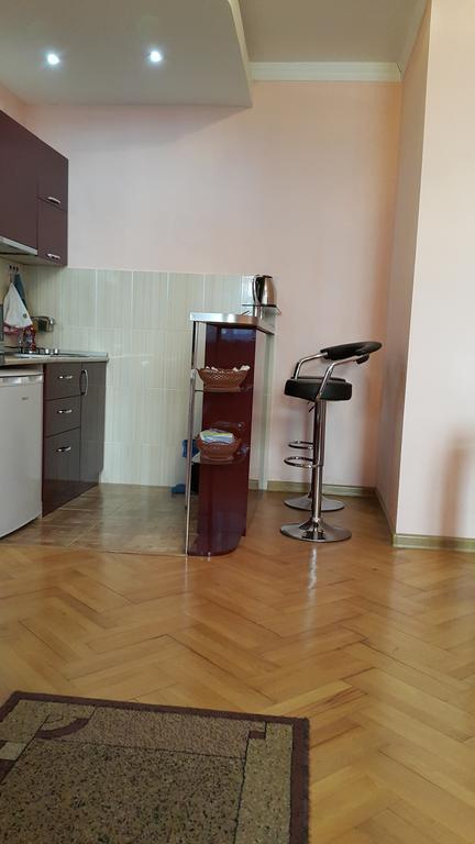 Apartment On Rustaveli Avenue Tbilissi Chambre photo